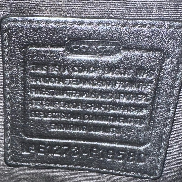 Coach Crossbody/Shoulder bag, black and silver hardware. - Picture 7 of 7